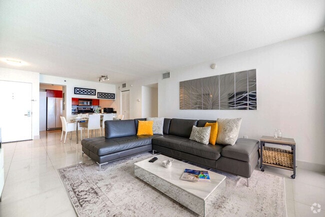 Building Photo - 1200 Brickell Bay Dr