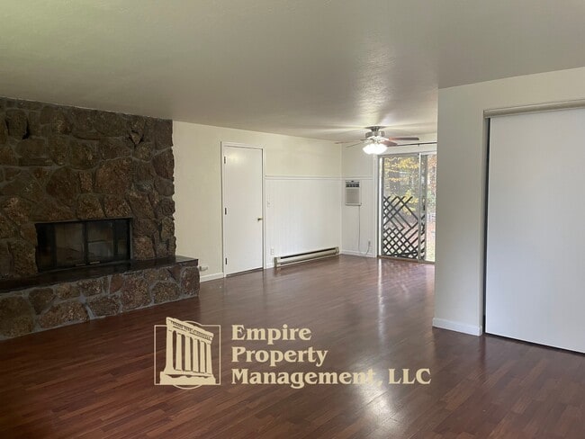 Foto del edificio - 87810 Norman Ave