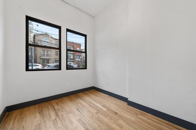 Building Photo - 604 Palisade Ave