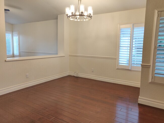 Sala de estar - 3124 Oakview Ln