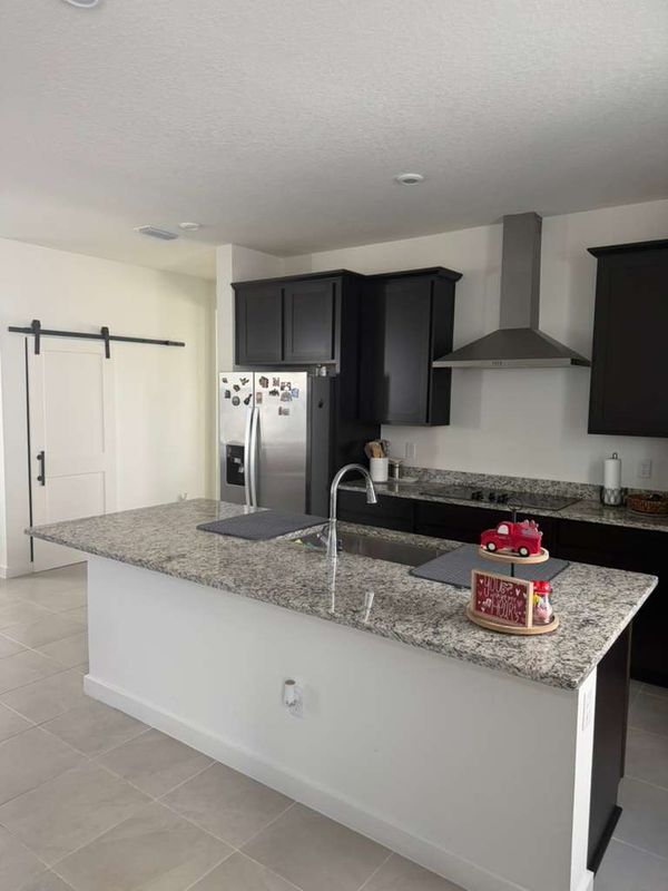 Foto del edificio - 2006 Education St