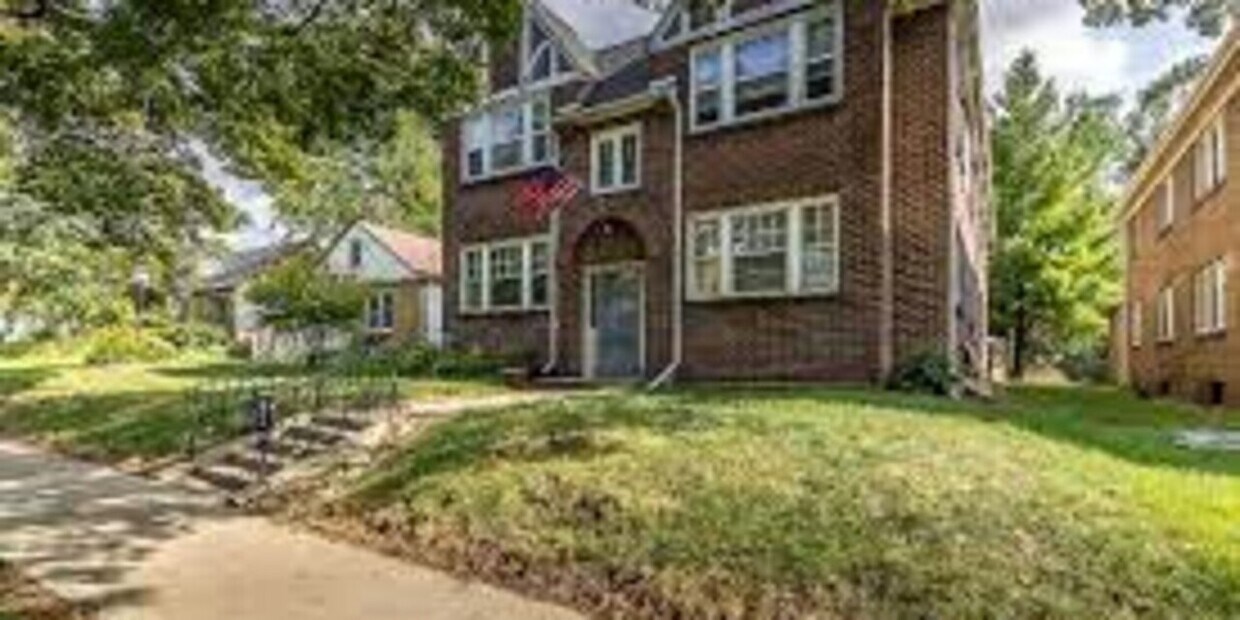 2410 Benderwirt Ave Unit 1 EAST, Rockford, IL 61103 Condo for Rent in