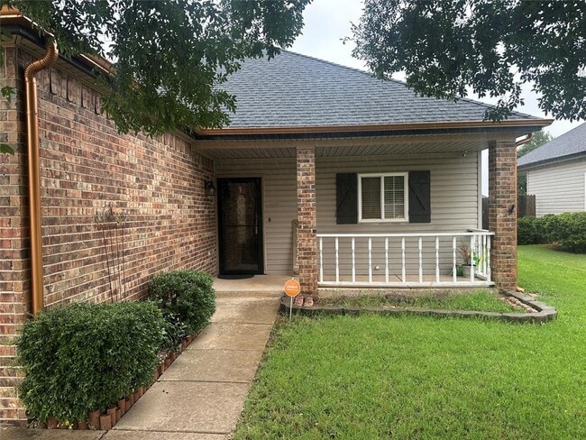 Building Photo - 7013 Eagles Landing