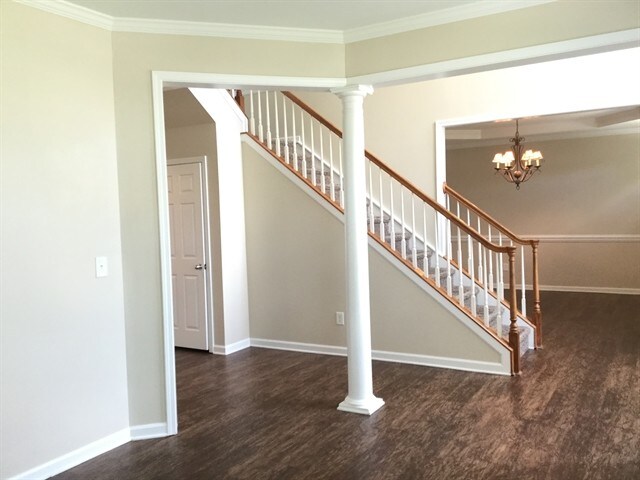 Building Photo - 128 Pecan Hills Drive