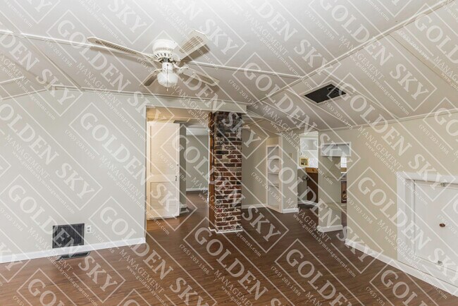 Foto del edificio - 219 W Memorial Dr