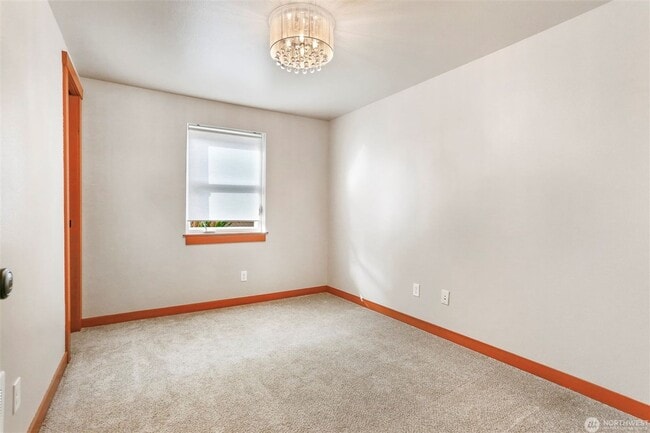 Building Photo - 3Bd/2.5Ba Seattle Townhome