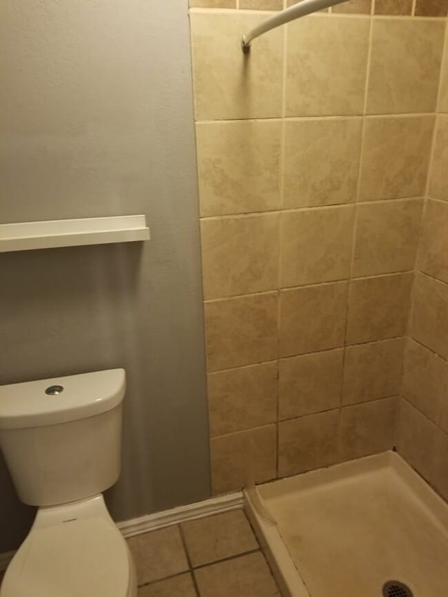 Foto del edificio - 8783 Yukon St