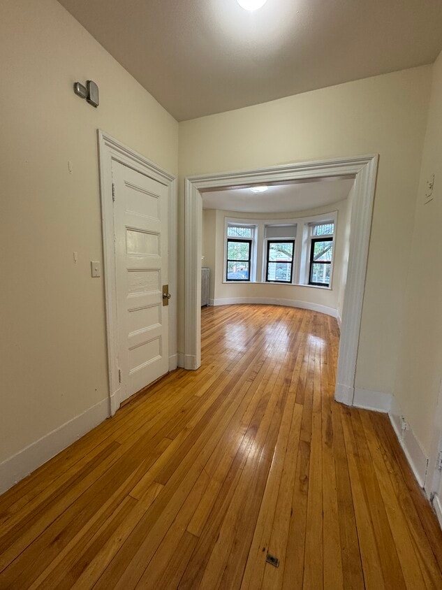 Primary Photo - 1 Brighton Ave