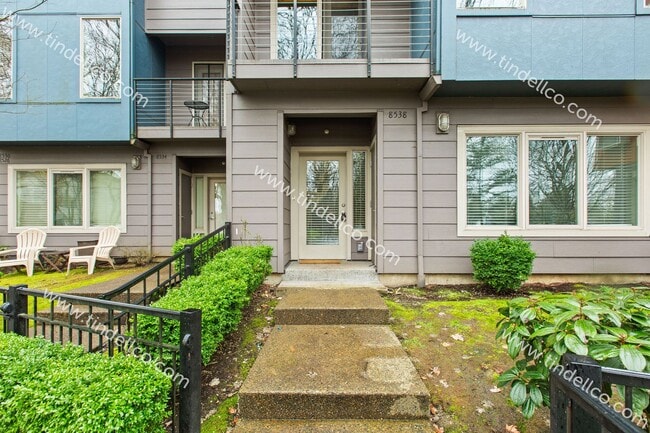 Building Photo - Luxurious 1BR/1BA Condo in Matthew Frank Community - Your Ideal Urban Retreat! (W/S/G included)