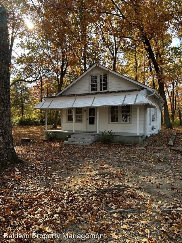 2 br, 1 bath House 2117 White Farm Lane House Rental in High Point