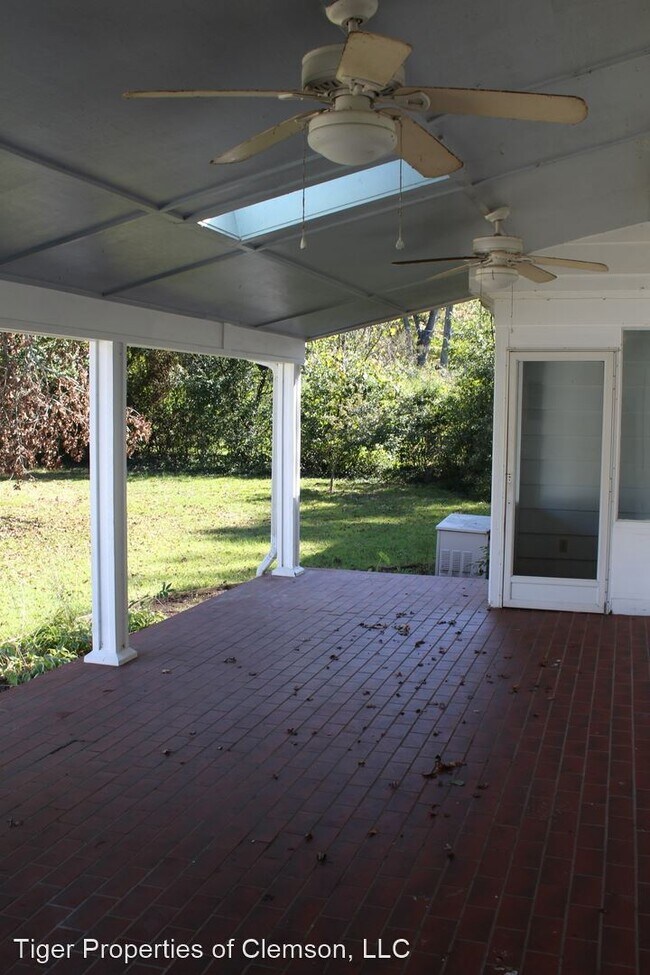 Building Photo - 3 br, 2 bath House - 122 Fort Rutledge Rd