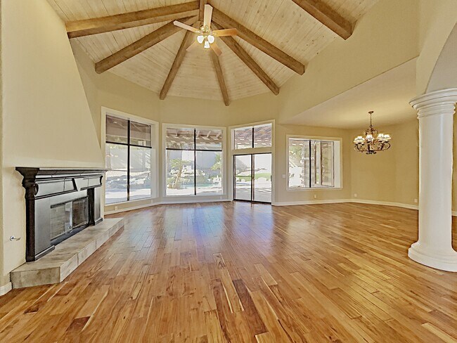 Building Photo - 2101 Diamond Bar Drive