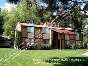 Building Photo - 7479 W Holbrook Ln