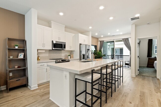5495 Seacliff Pl Unit 117, San Diego, CA 92154 - Condo for Rent in
