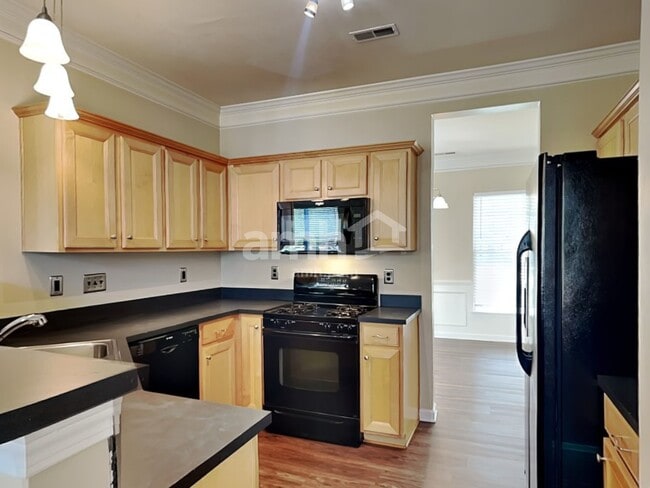 Foto del edificio - 7217 Winding Cedar Trl