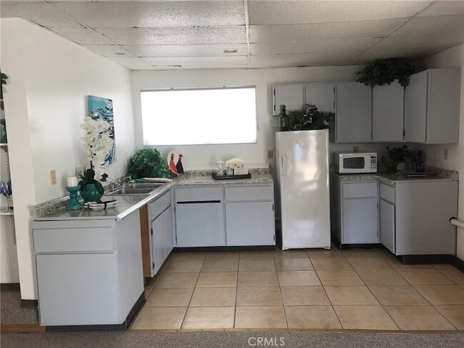 Building Photo - 312 S Puente St