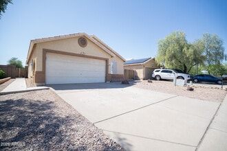 Building Photo - 1914 S Palo Verde Dr