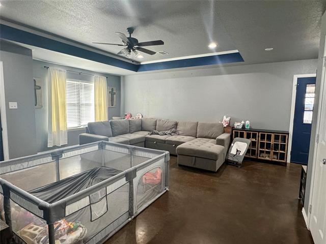 Building Photo - 805 Clay St