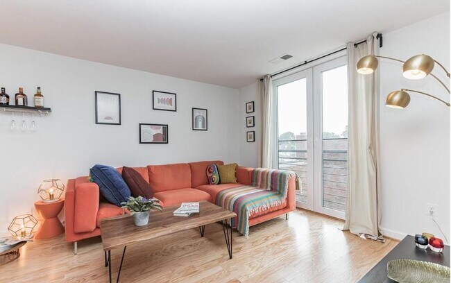 Foto del edificio - 1115 H St NW