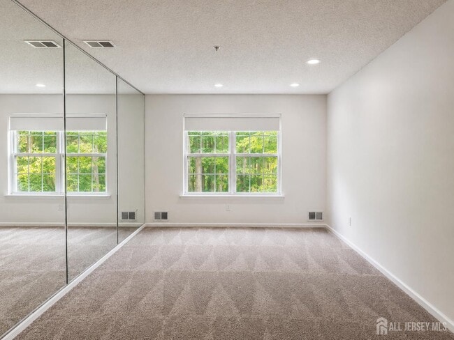 Building Photo - 207 Prestwick Way