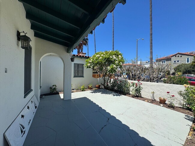 Foto del edificio - Beautiful 3bd 1ba