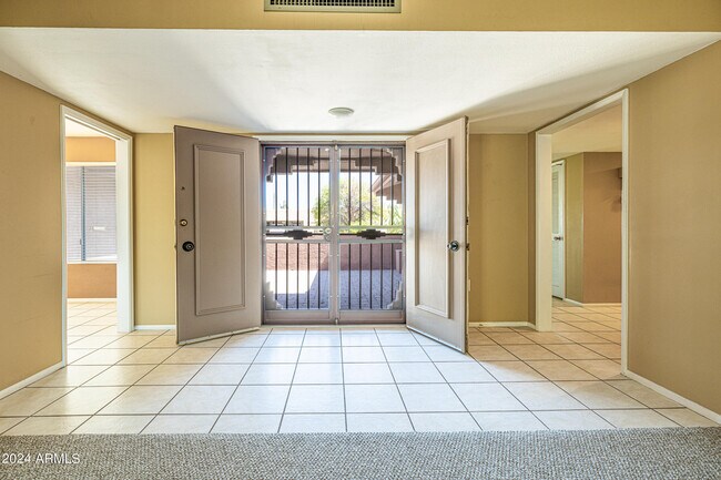 Foto del edificio - 10005 W Oak Ridge Dr