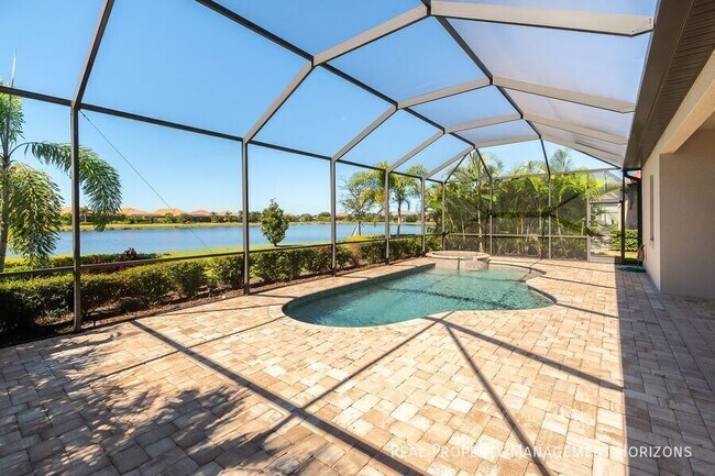 Foto del edificio - 7036 Highgate Ln