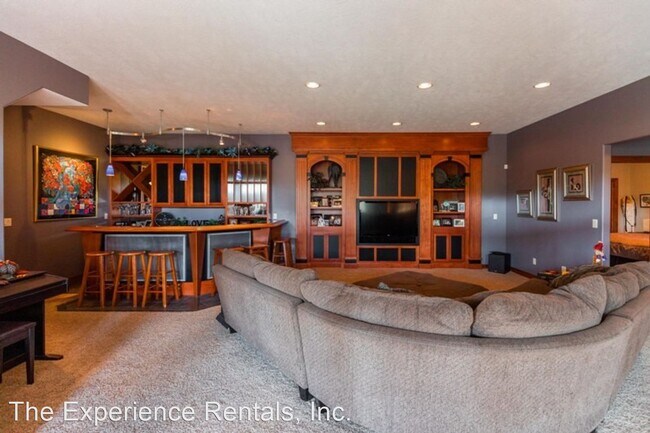 Foto del edificio - 6 br, 5 bath House - 5716 S Prairie View Ct