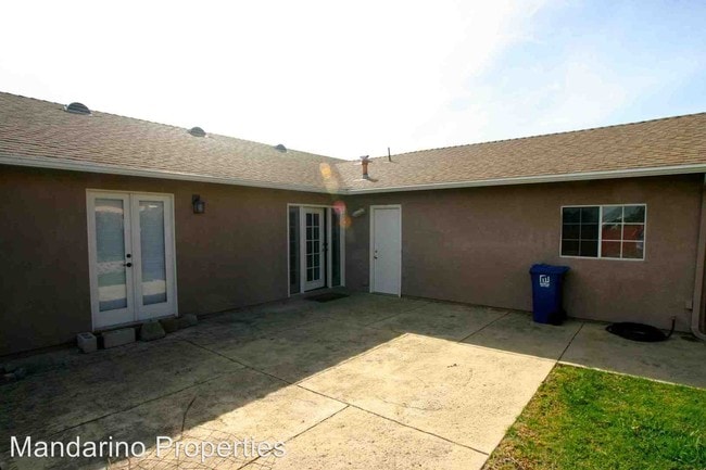 Building Photo - 3 br, 2 bath House - 290 Brandon Drive