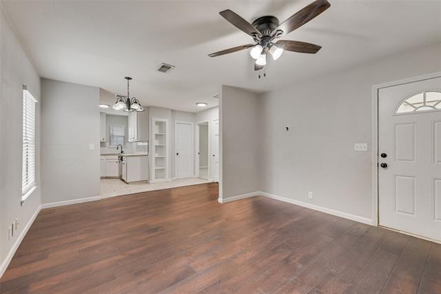 Foto del edificio - 4332 Houghton Ave
