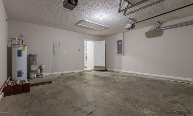 Foto del edificio - 10947 Apple Blossom Trl E