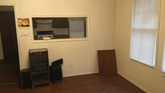Foto del edificio - 202 Lazarre Ave