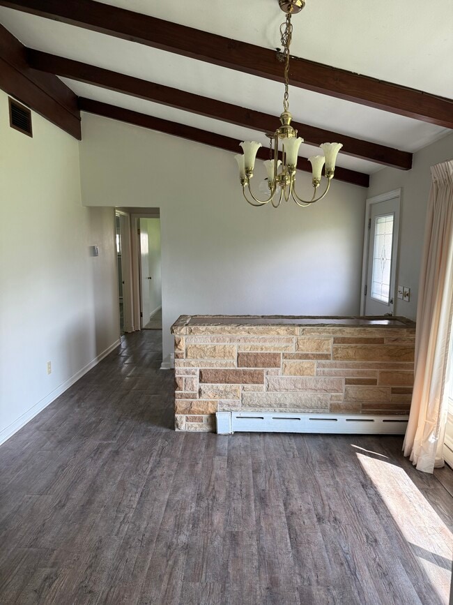 Building Photo - 317 West Dr