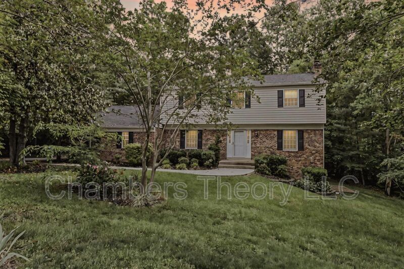 Foto principal - 8504 Shadeway Pl