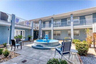 Building Photo - 1282 Beach Blvd