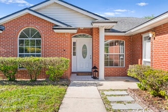 Building Photo - 7668 Fawn Lake Dr N
