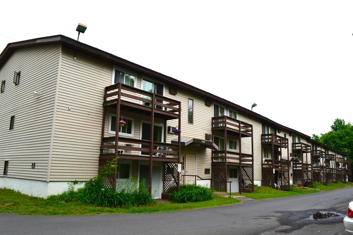 959 Floyd Ave, Rome, NY 13440 Apartments in Rome, NY
