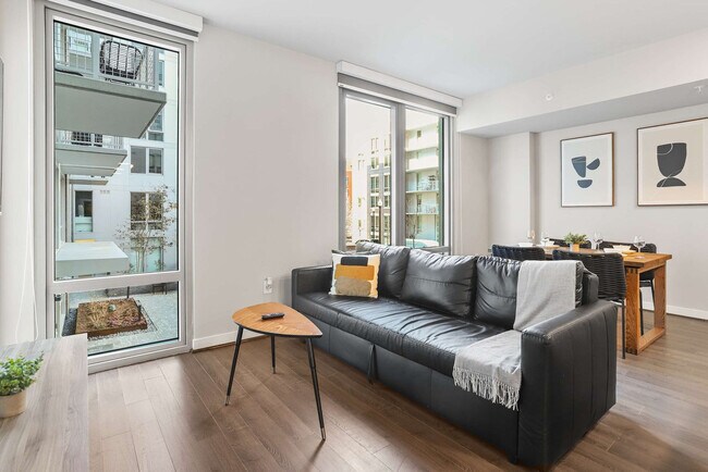 Foto del edificio - 1122 N Hudson St