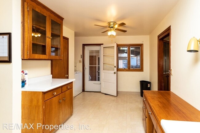 Building Photo - 2 br, 2 bath House - 2214 N. El Paso Street