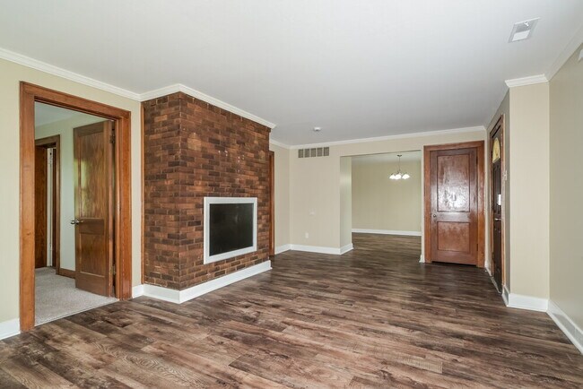 Foto del edificio - 1836 Morven Ave