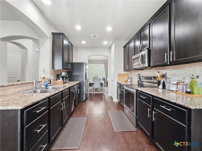 Building Photo - 3507 Rusack Dr