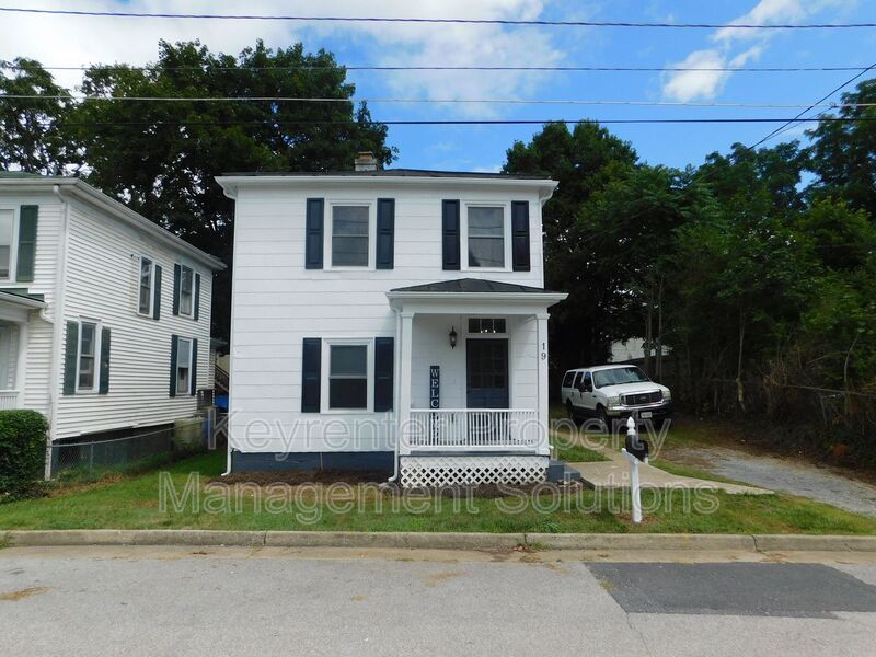 Primary Photo - 19 Purviance St