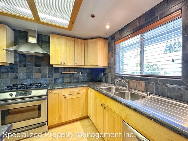 Building Photo - 2 br, 2 bath House - 1346 Las Juntas Way U...