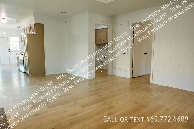 Foto del edificio - 1226 Mockingbird Ln