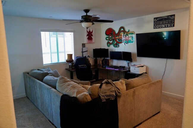 Foto del edificio - 131 Barringswell Ave