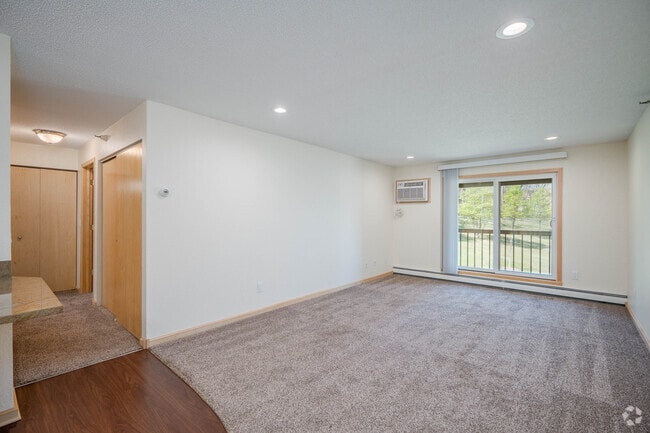 1BR,1BA - 700SF - Living Room - Park Place Apartments
