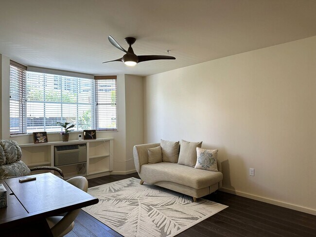 Foto del edificio - The Cove Waikiki - 2BR/2BA/2PK (Pet Negoti...