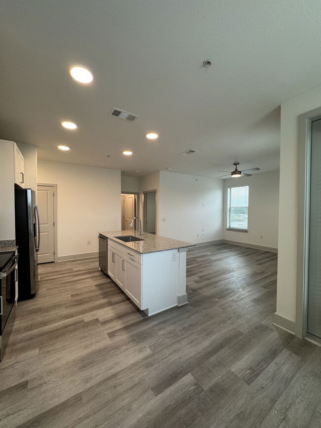 Building Photo - 5432 Huffines Blvd