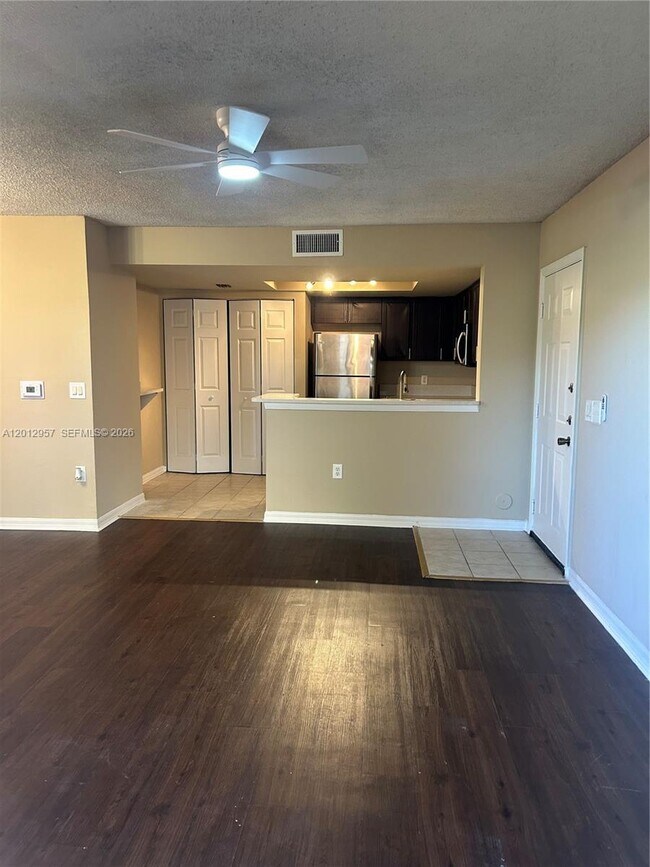 Foto del edificio - 4151 N Haverhill Rd