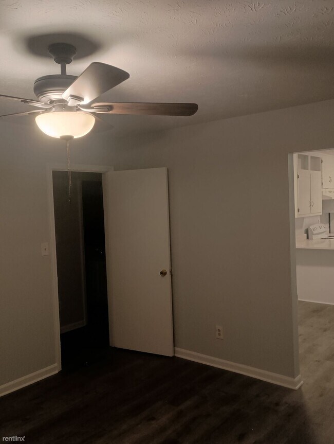 Building Photo - 2 br, 1 bath Duplex - 9255 Cedar Ridge Dri...